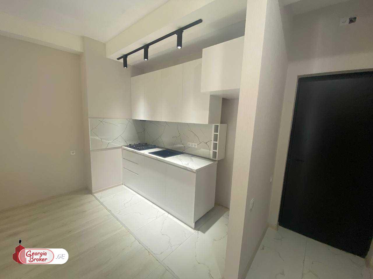 продается квартира с новым ремонтом 2-комнаты