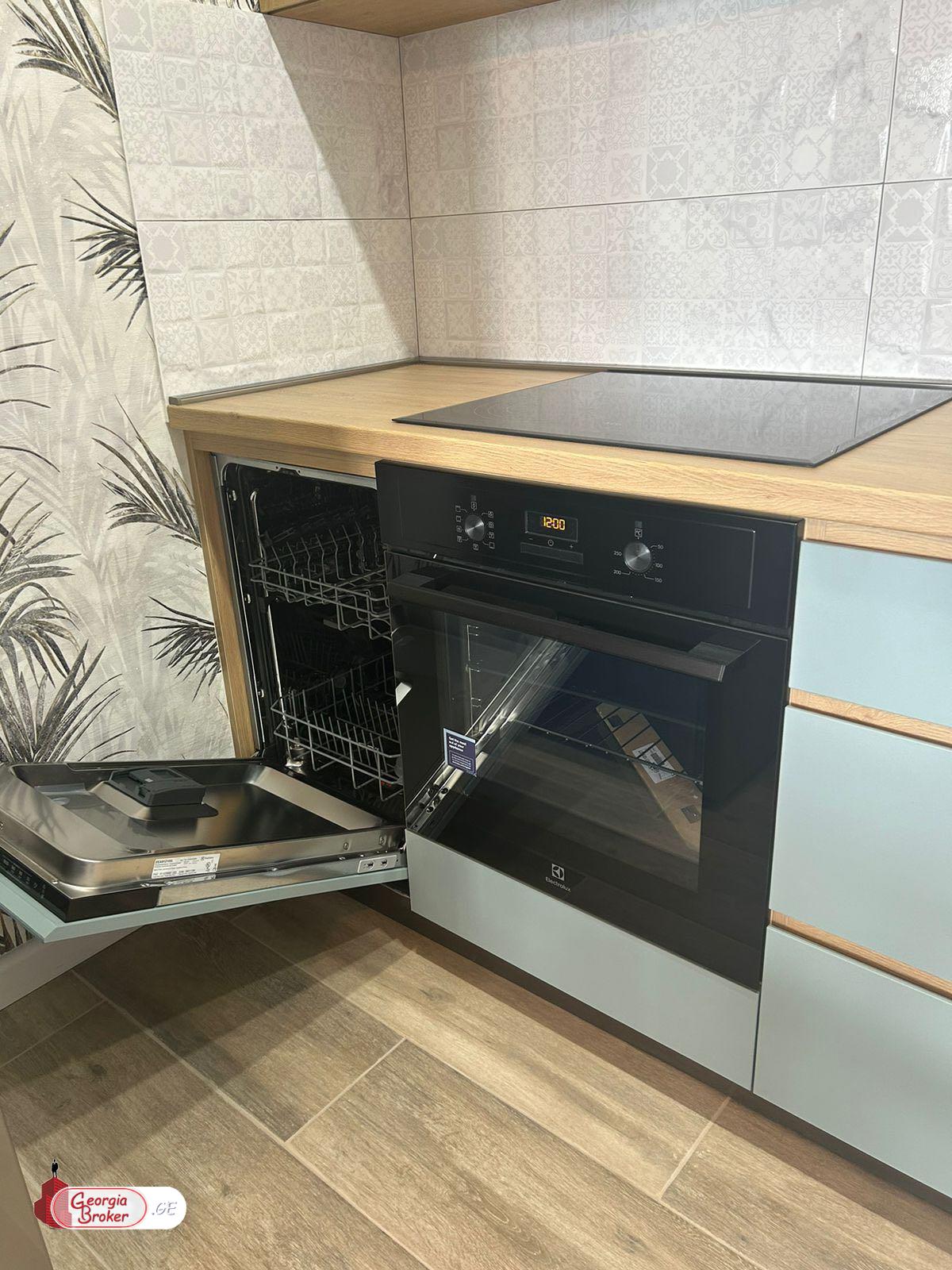 იყიდება ახალი გარემონტებული 2 ოთახიანი ბინა