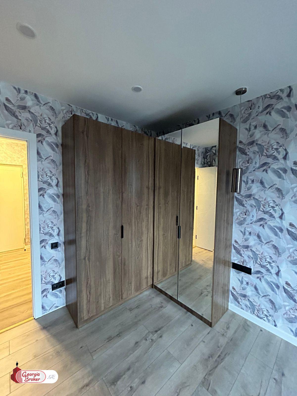 იყიდება ახალი გარემონტებული 2 ოთახიანი ბინა