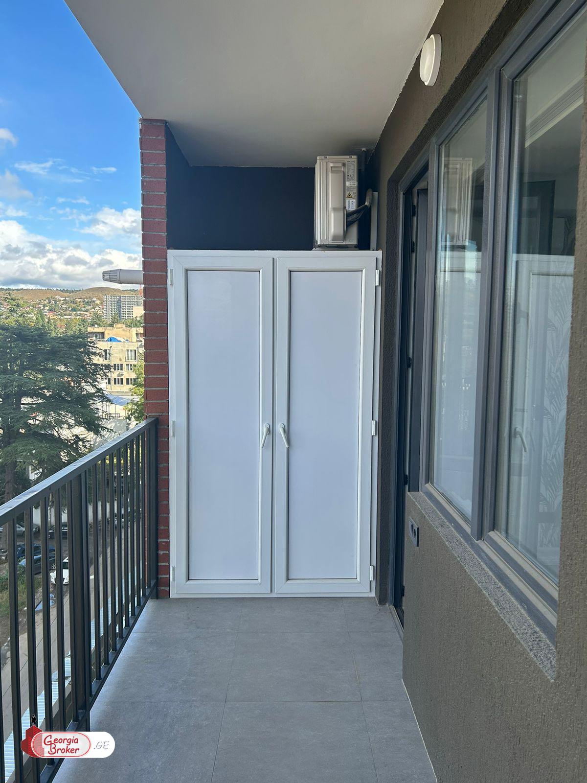 იყიდება ახალი გარემონტებული 2 ოთახიანი ბინა