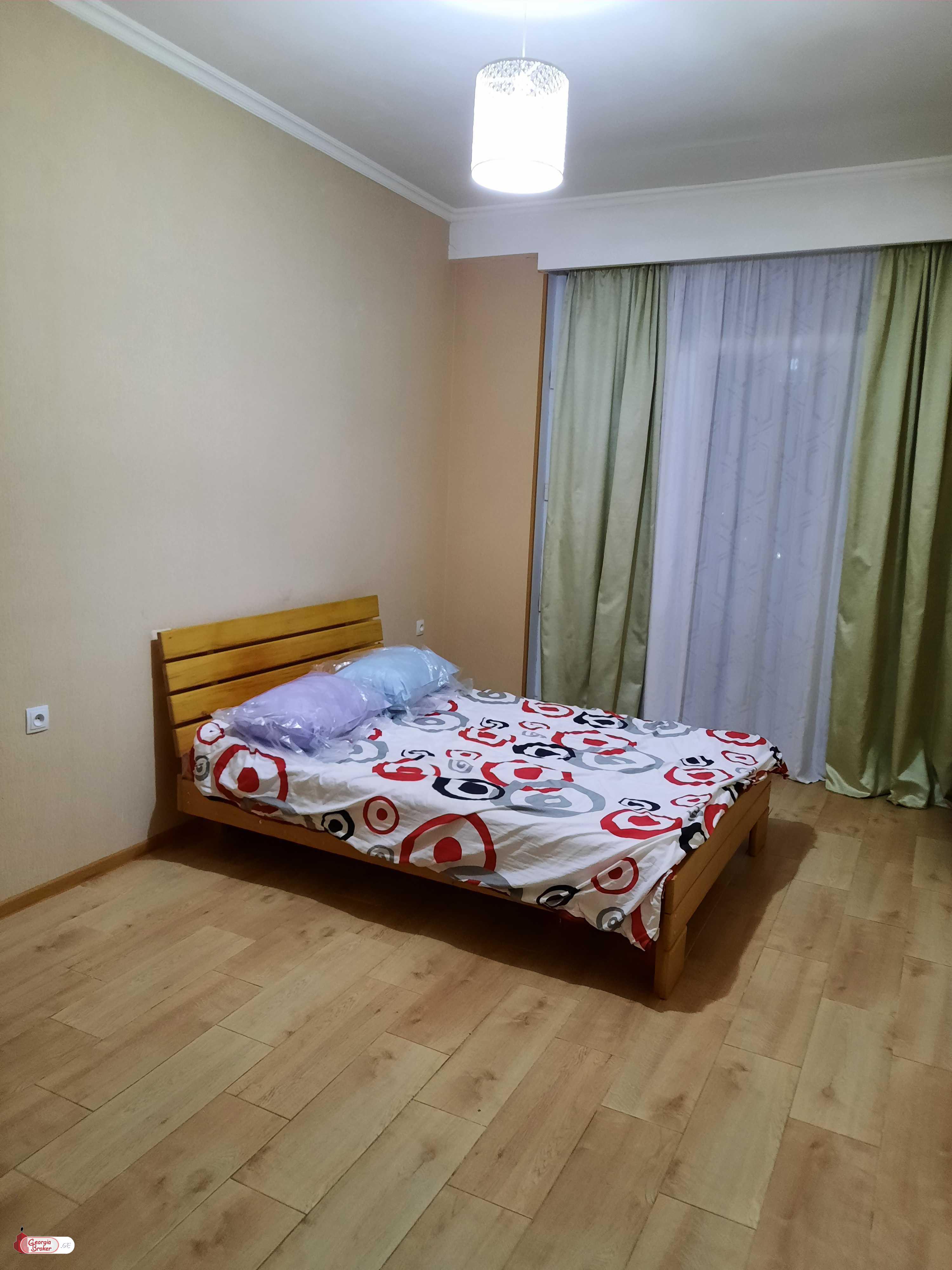 იყიდება ახალი გარემონტებული 2 ოთახიანი ბინა