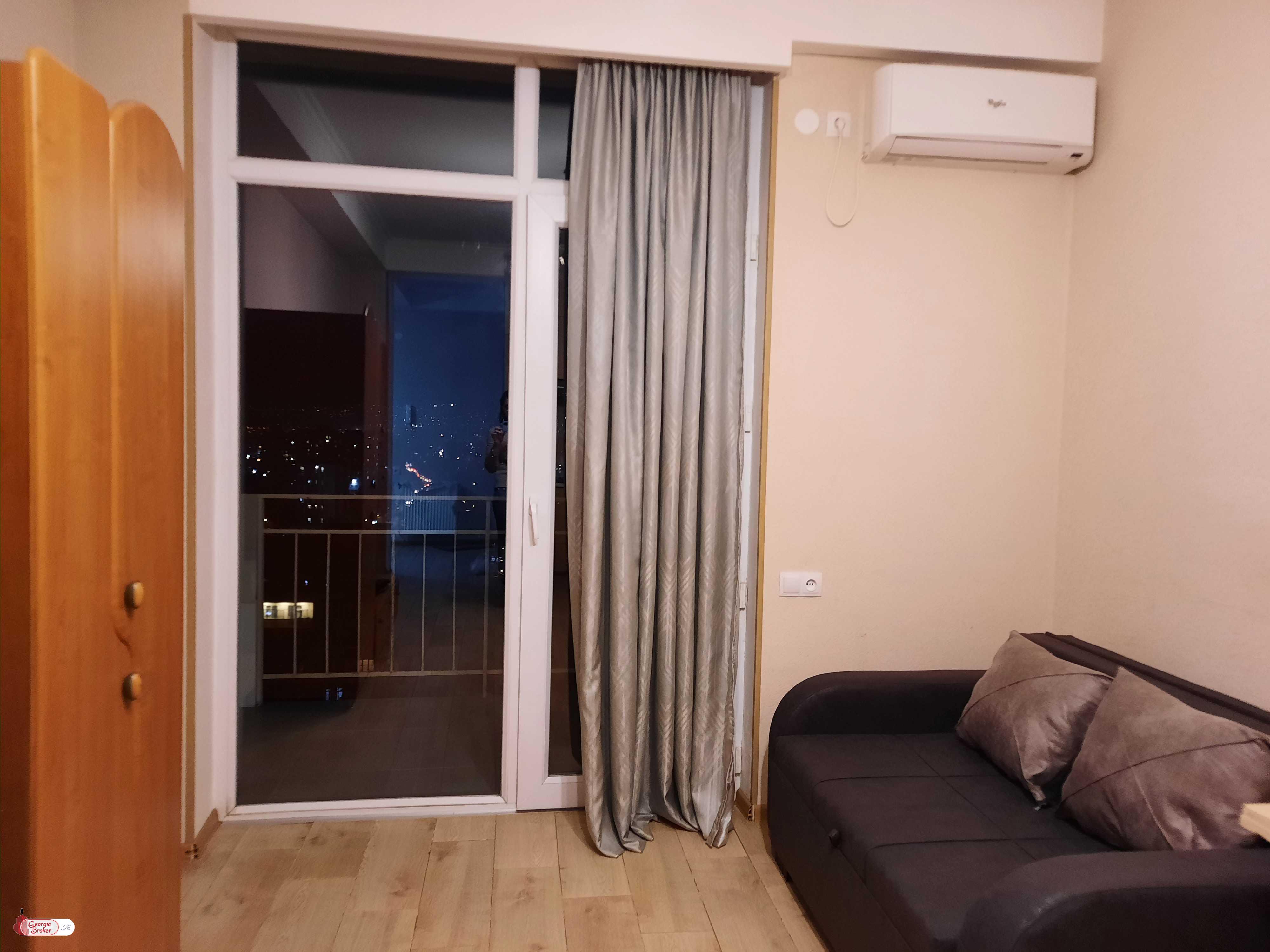 იყიდება ახალი გარემონტებული 2 ოთახიანი ბინა