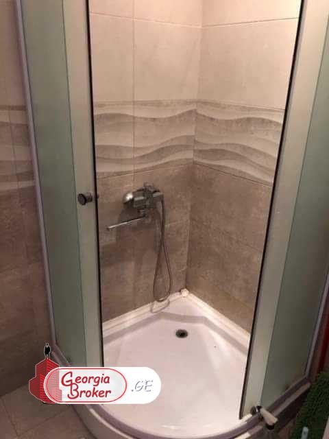 იყიდება ახალი გარემონტებული 2 ოთახიანი ბინა