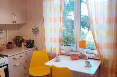 продается квартира с новым ремонтом 3-комнаты