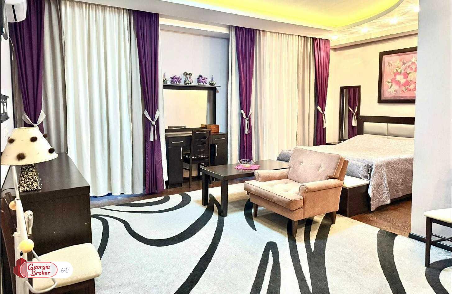 nearly repaired 6-room apartment for sale