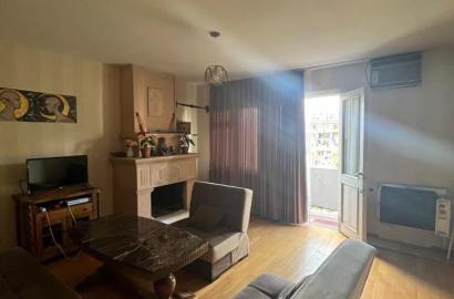 nearly repaired 5-room apartment for sale