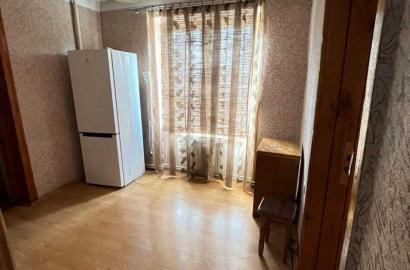 nearly repaired 6-room apartment for sale