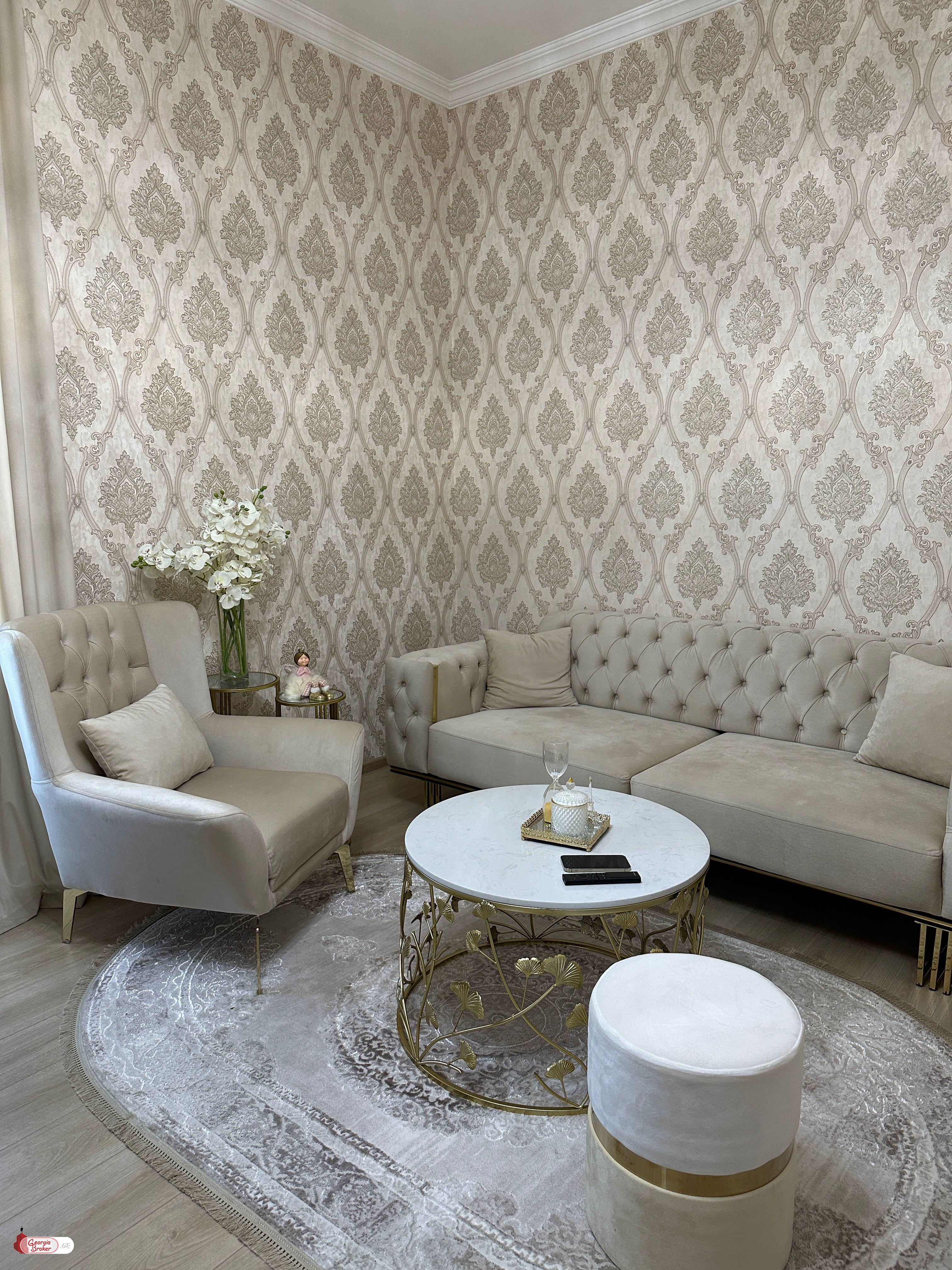 იყიდება ახალი გარემონტებული 4 ოთახიანი ბინა