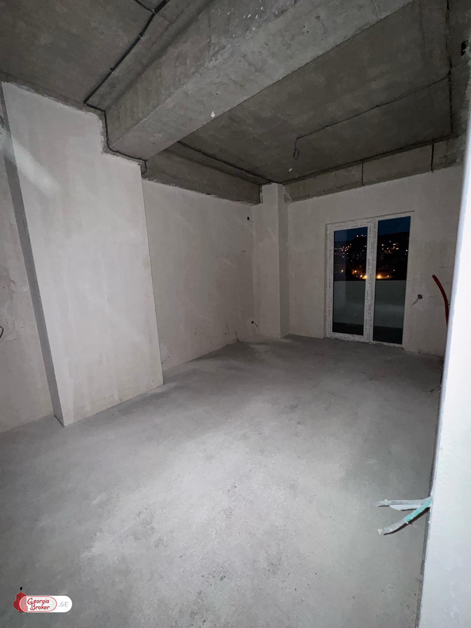 იყიდება ახალი გარემონტებული 3 ოთახიანი ბინა