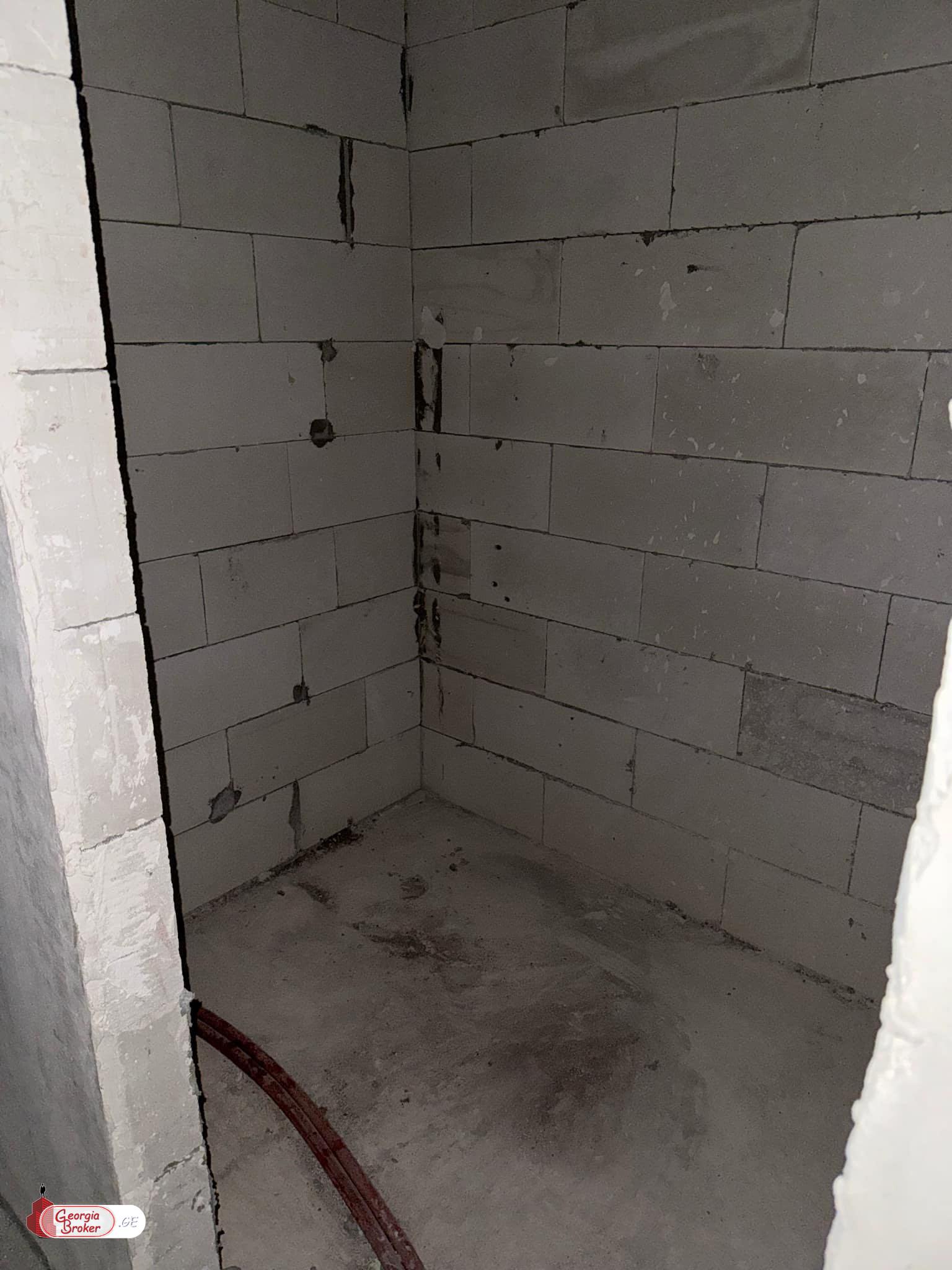 იყიდება ახალი გარემონტებული 3 ოთახიანი ბინა