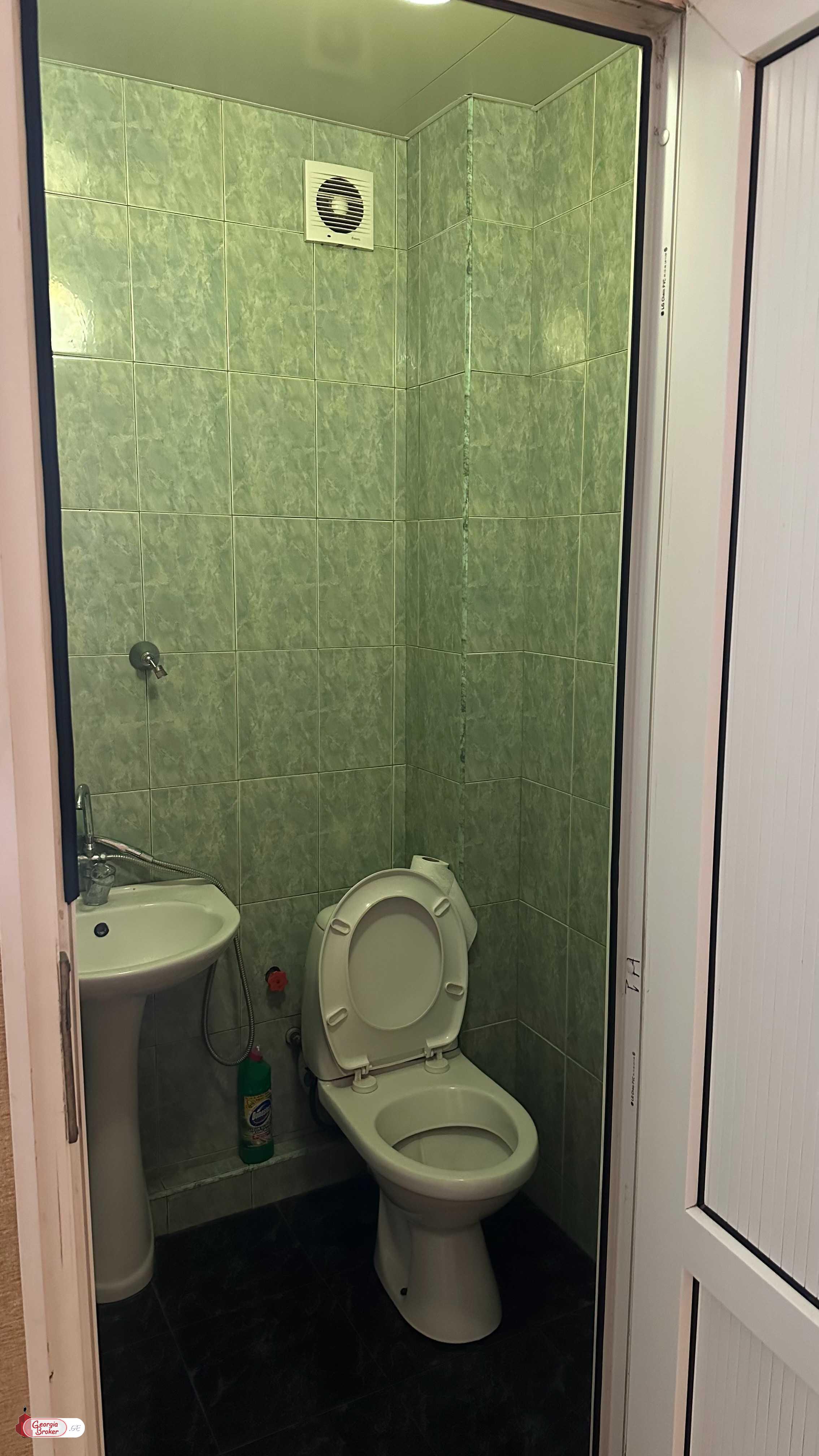 nearly repaired 4-room apartment for sale