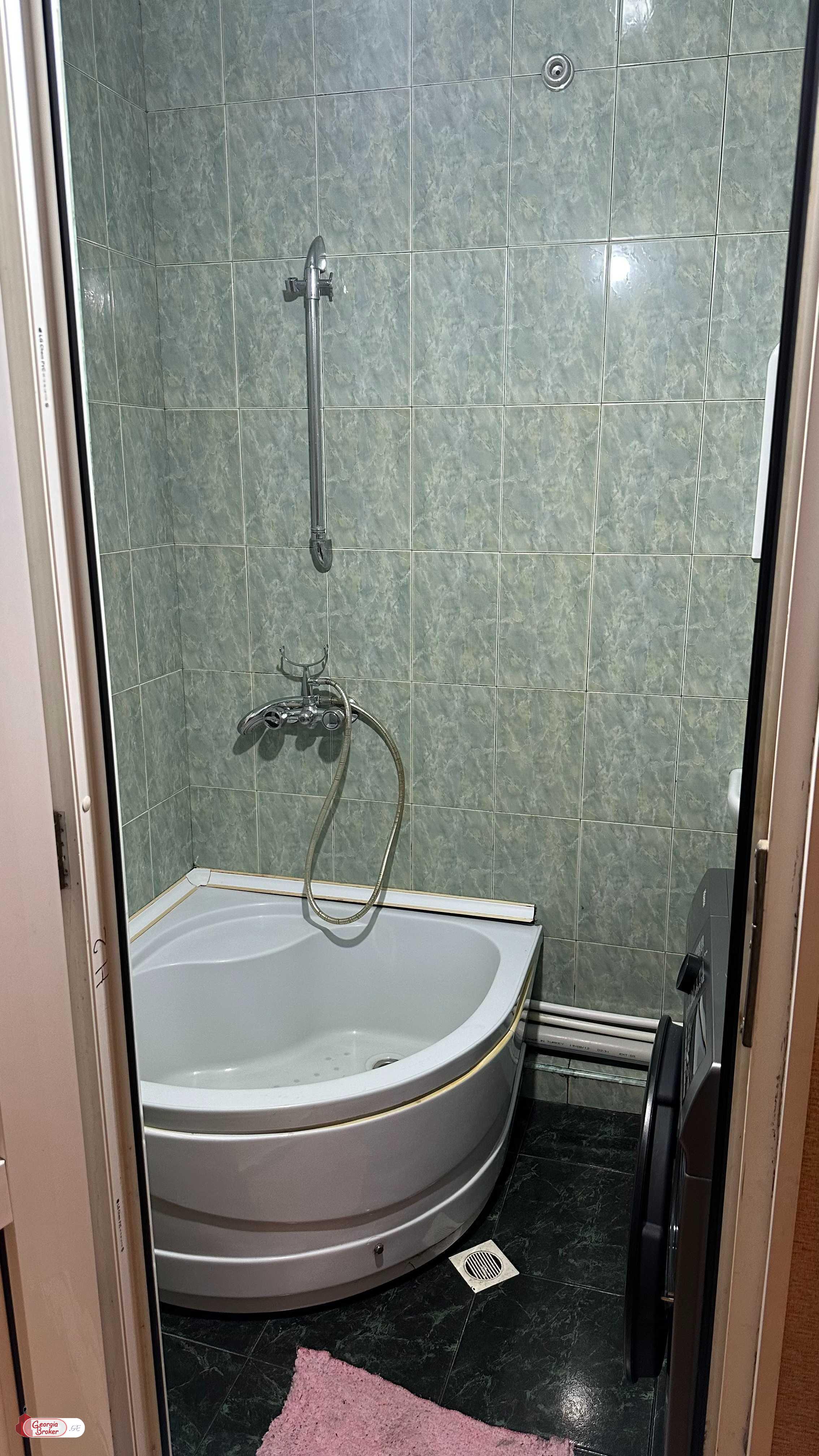 nearly repaired 4-room apartment for sale