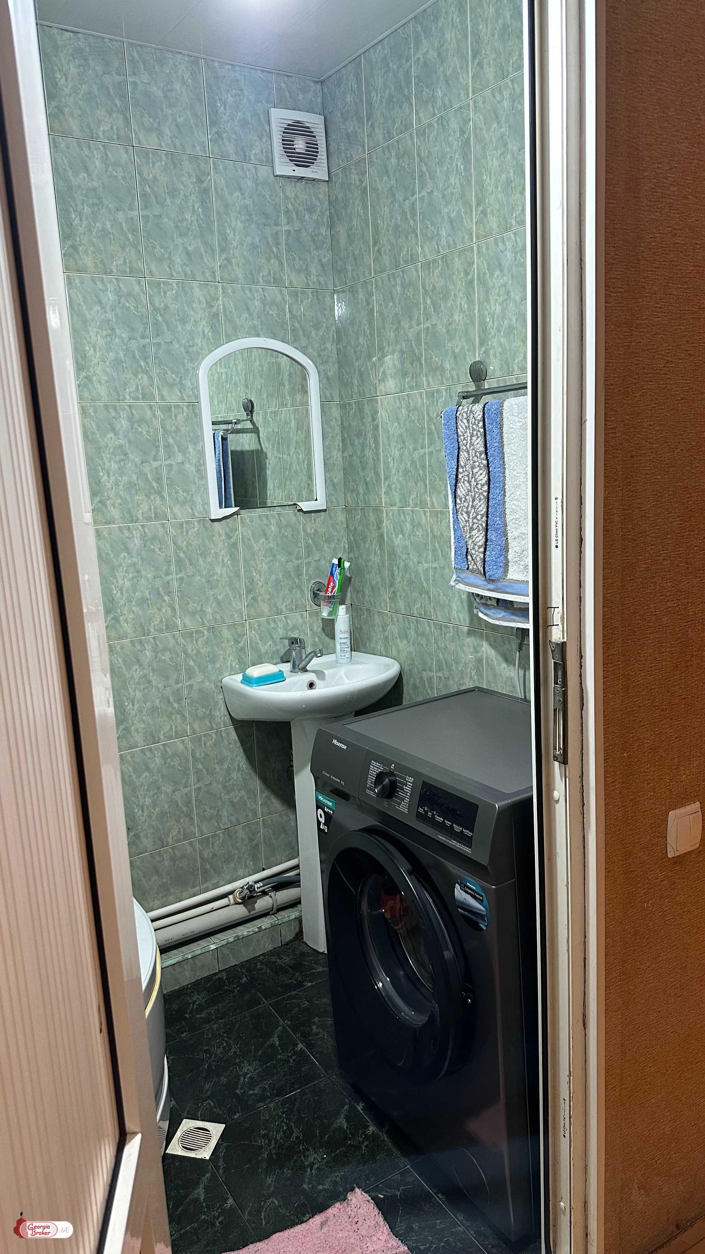 nearly repaired 4-room apartment for sale