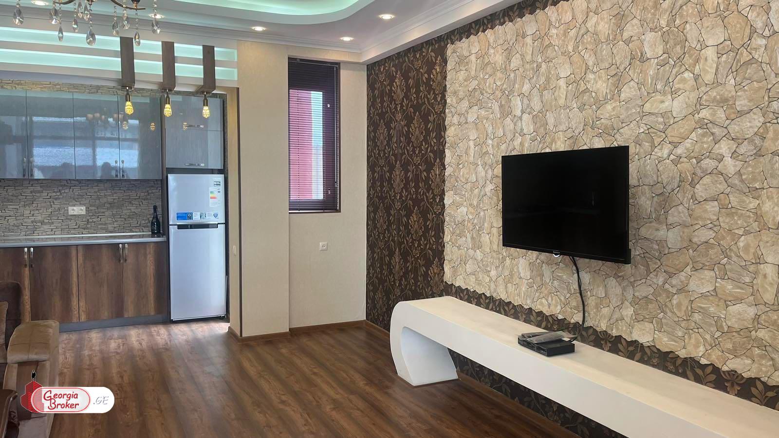 nearly repaired 2-room apartment for sale