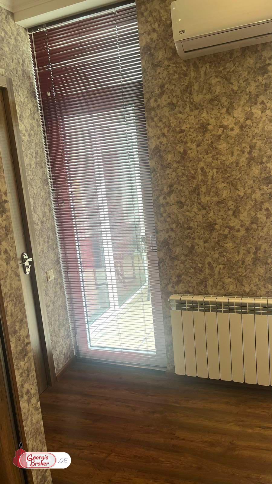 nearly repaired 2-room apartment for sale