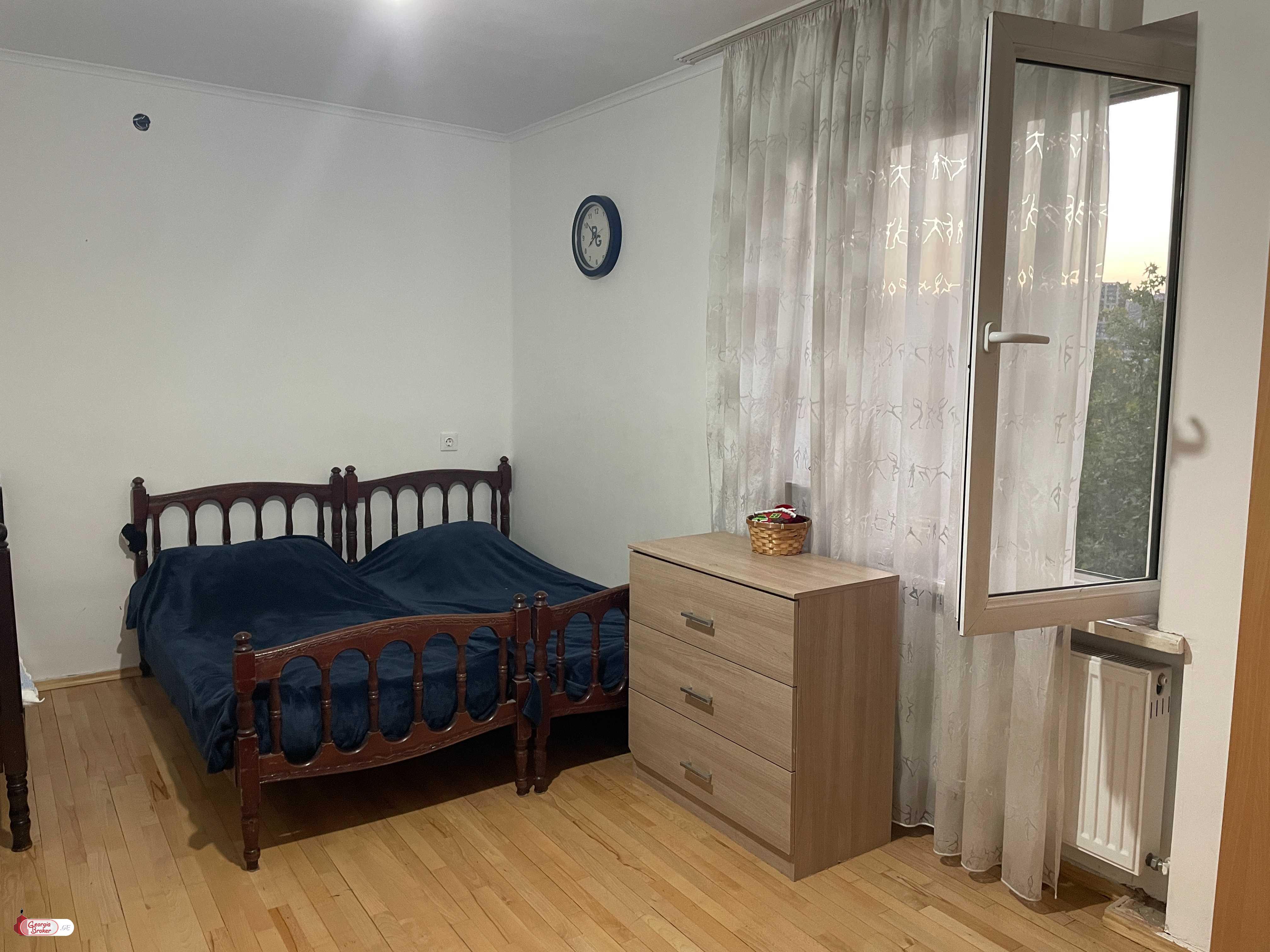 იყიდება ახალი გარემონტებული 3 ოთახიანი ბინა