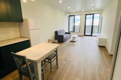 იყიდება ახალი გარემონტებული 2 ოთახიანი ბინა