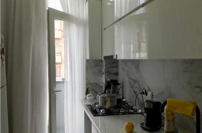 იყიდება ახალი გარემონტებული 4 ოთახიანი ბინა