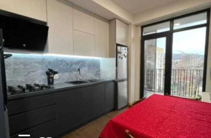 იყიდება ახალი გარემონტებული 4 ოთახიანი ბინა