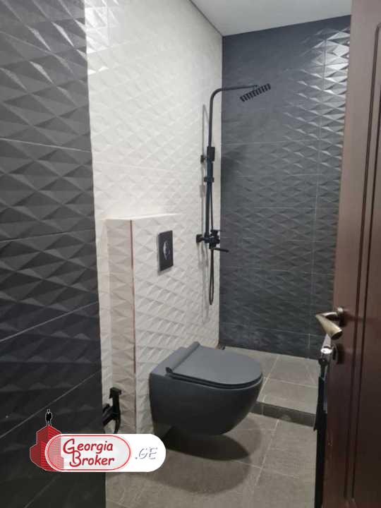 nearly repaired 4-room apartment for sale