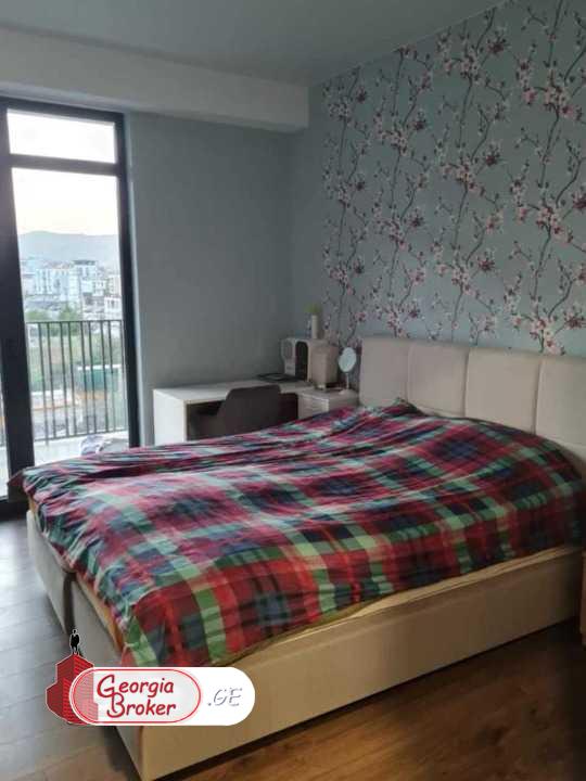 nearly repaired 4-room apartment for sale