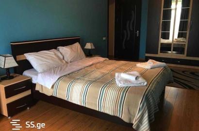 იყიდება ახალი გარემონტებული 4 ოთახიანი ბინა