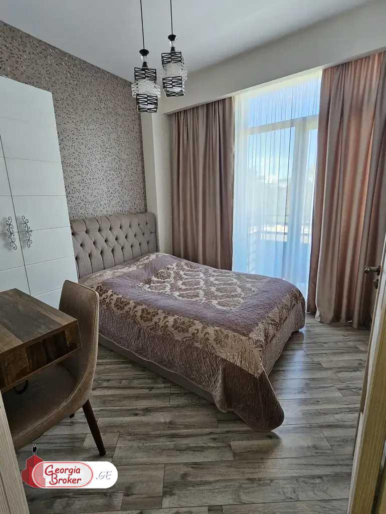 nearly repaired 3-room apartment for sale