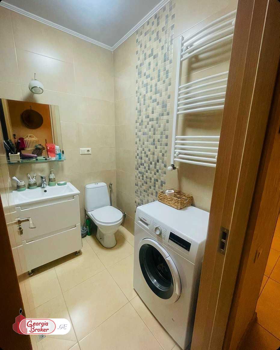 იყიდება ახალი გარემონტებული 3 ოთახიანი ბინა