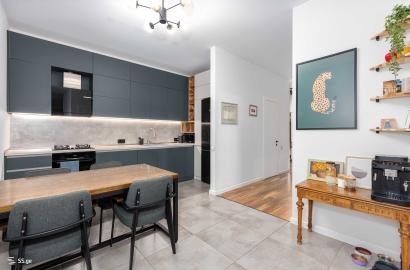 იყიდება ახალი გარემონტებული 3 ოთახიანი ბინა