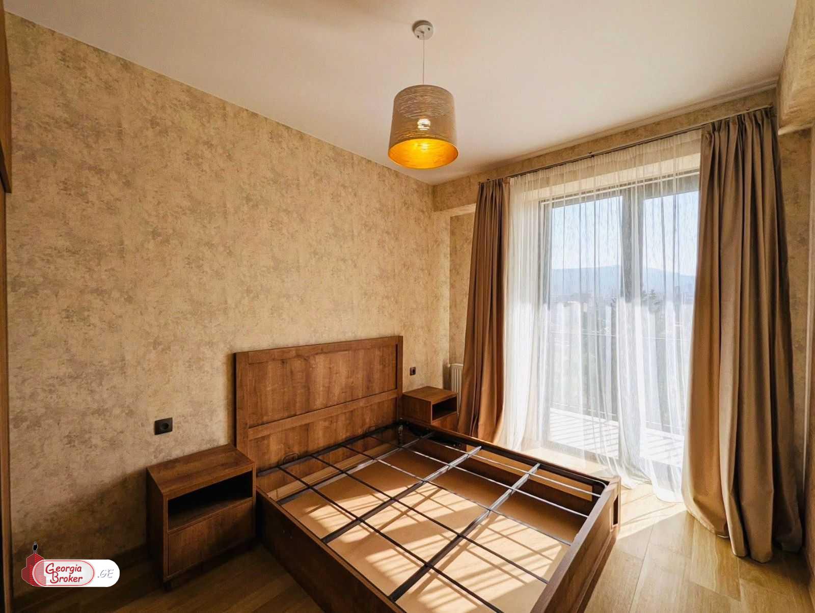 იყიდება ახალი გარემონტებული 3 ოთახიანი ბინა