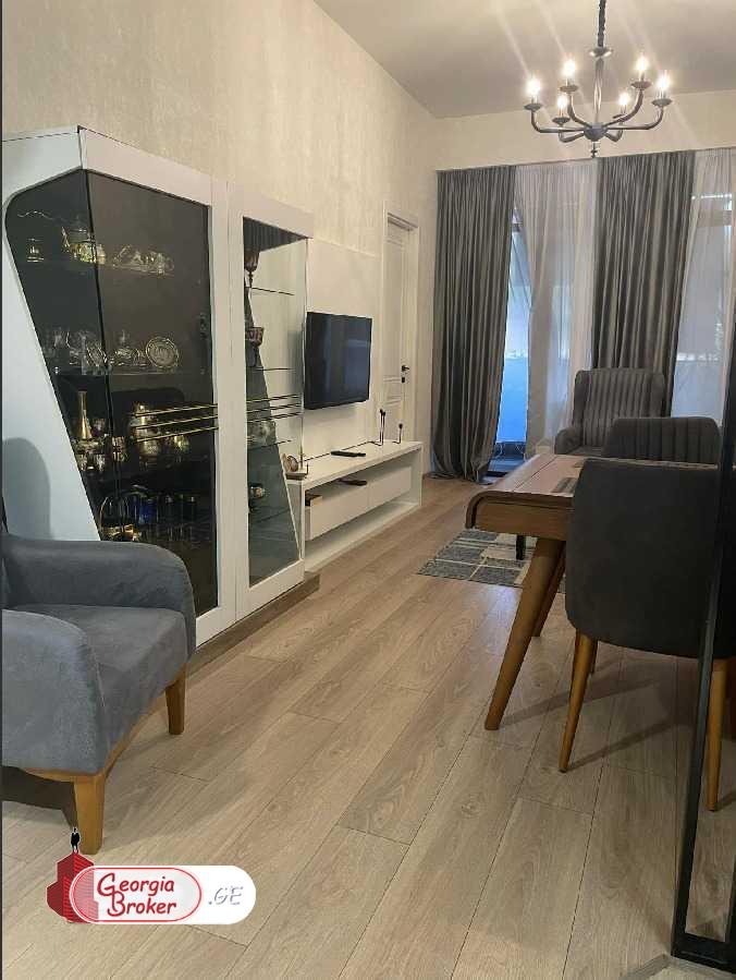 იყიდება ახალი გარემონტებული 3 ოთახიანი ბინა