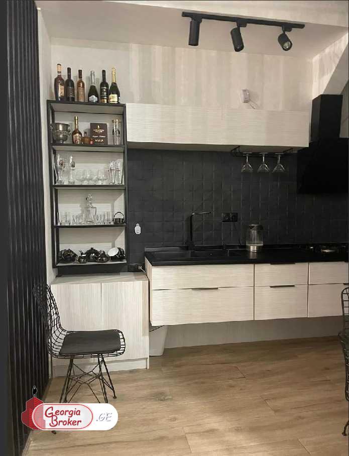 იყიდება ახალი გარემონტებული 3 ოთახიანი ბინა