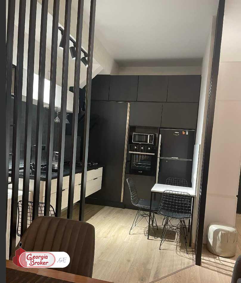 იყიდება ახალი გარემონტებული 3 ოთახიანი ბინა