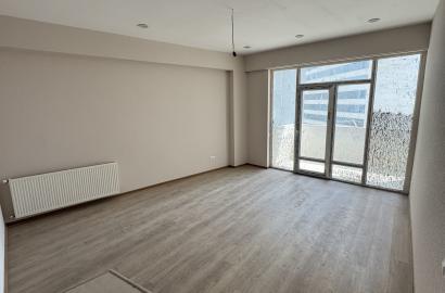 იყიდება ახალი გარემონტებული 3 ოთახიანი ბინა