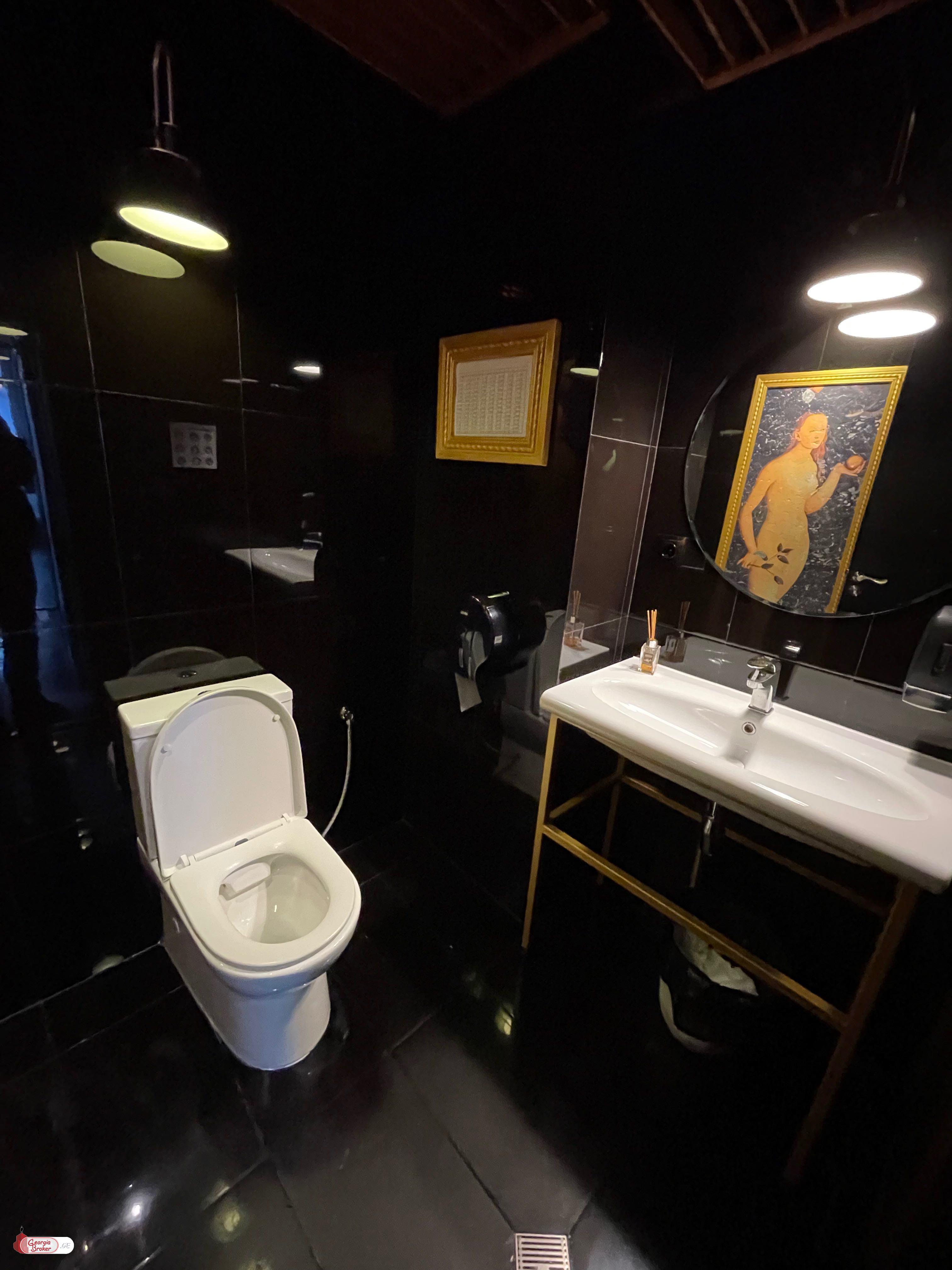 იყიდება ახალი გარემონტებული კვების ობიექტი