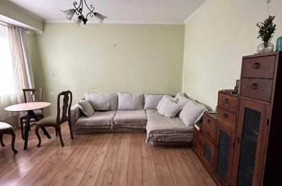 იყიდება ახალი გარემონტებული 4 ოთახიანი ბინა