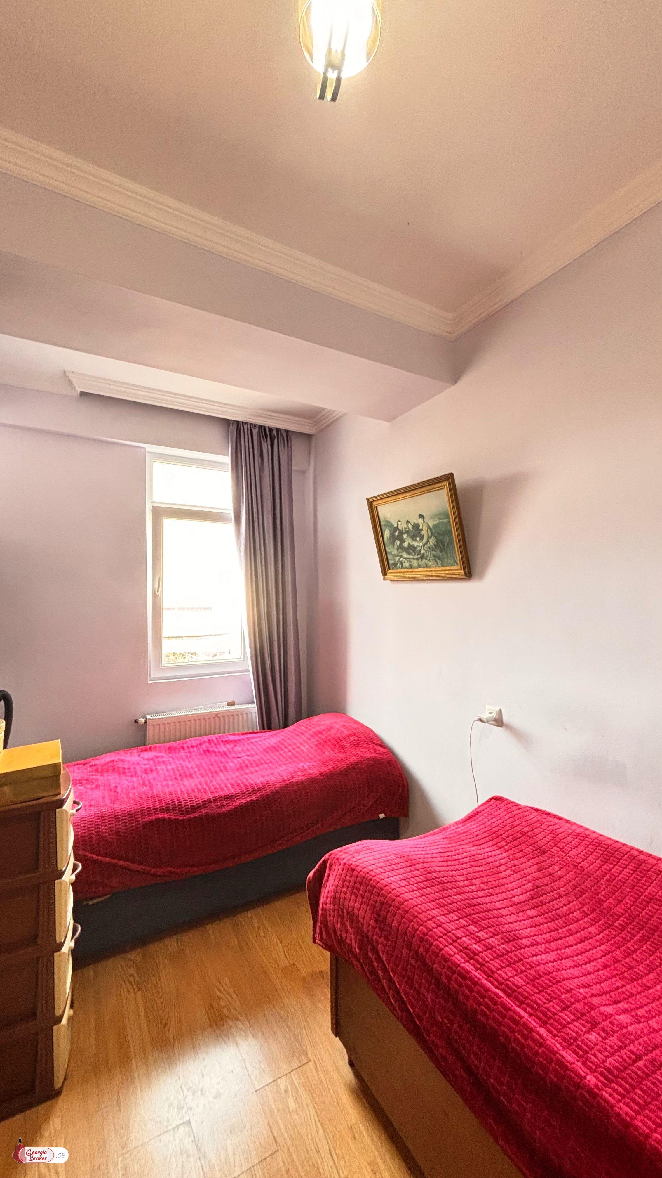 nearly repaired 3-room apartment for sale