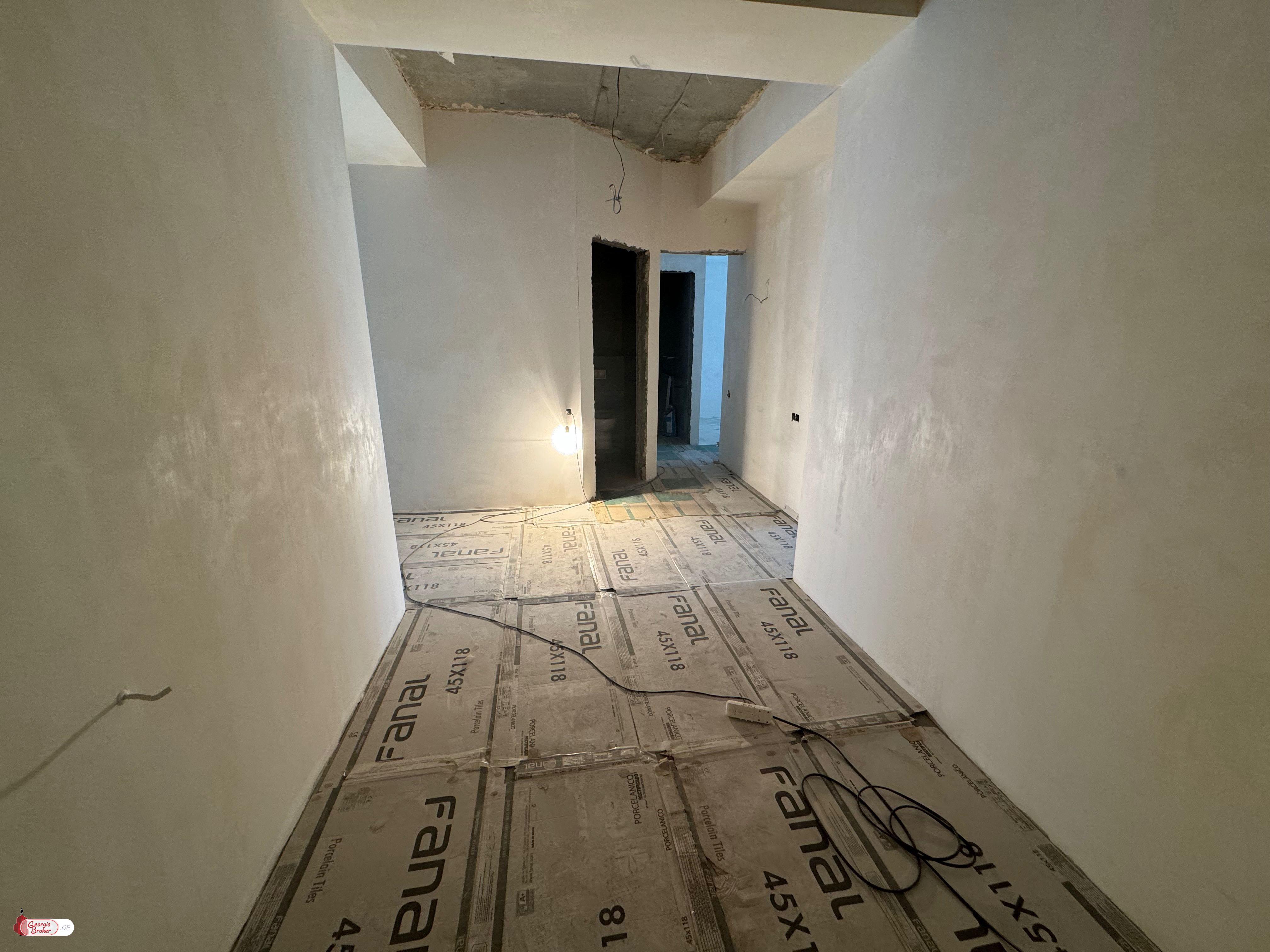 იყიდება ახალი გარემონტებული 4 ოთახიანი ბინა