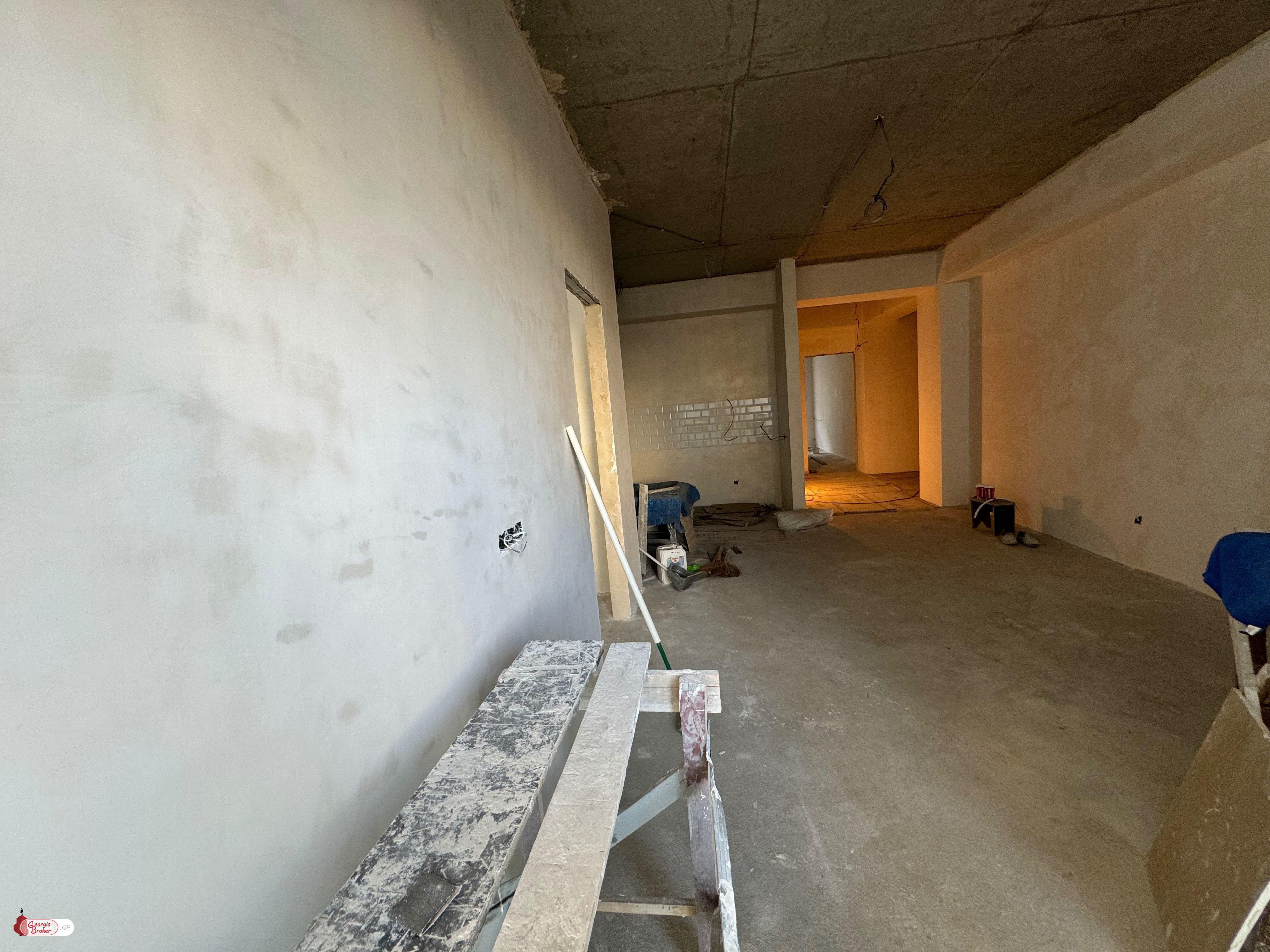 იყიდება ახალი გარემონტებული 4 ოთახიანი ბინა