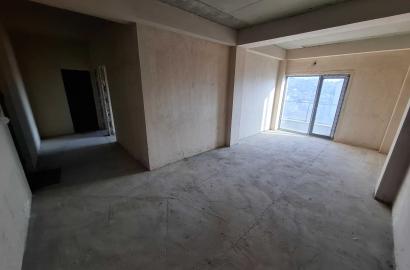 nearly repaired 3-room apartment for sale