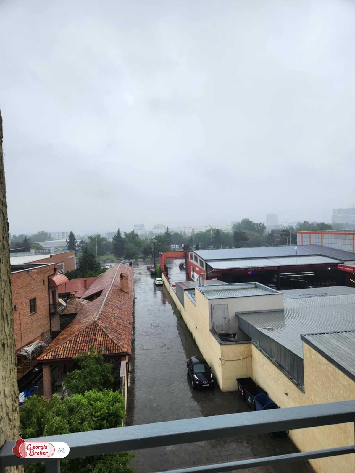 ქირავდება ახალი გარემონტებული 4 ოთახიანი ბინა