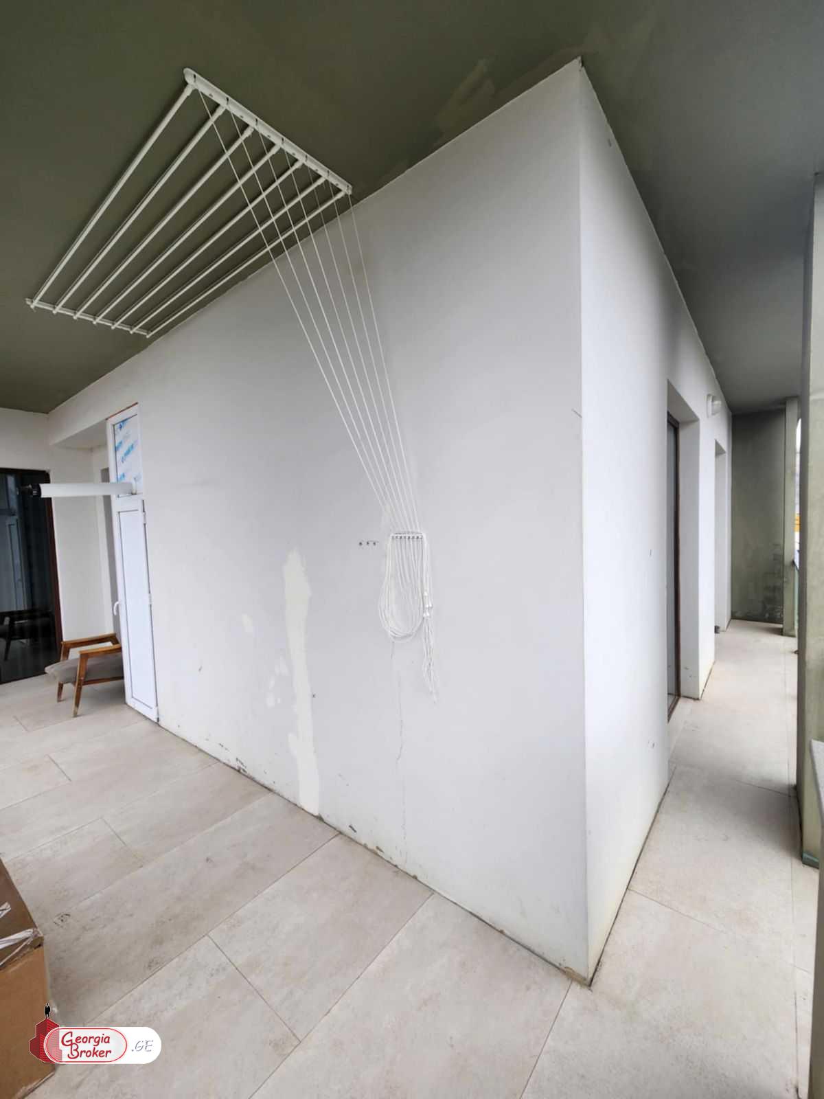 ქირავდება ახალი გარემონტებული 4 ოთახიანი ბინა