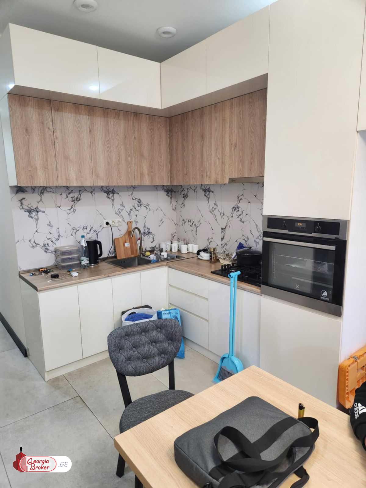 ქირავდება ახალი გარემონტებული 4 ოთახიანი ბინა