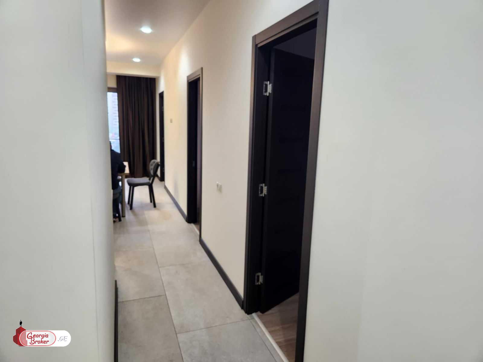 ქირავდება ახალი გარემონტებული 4 ოთახიანი ბინა