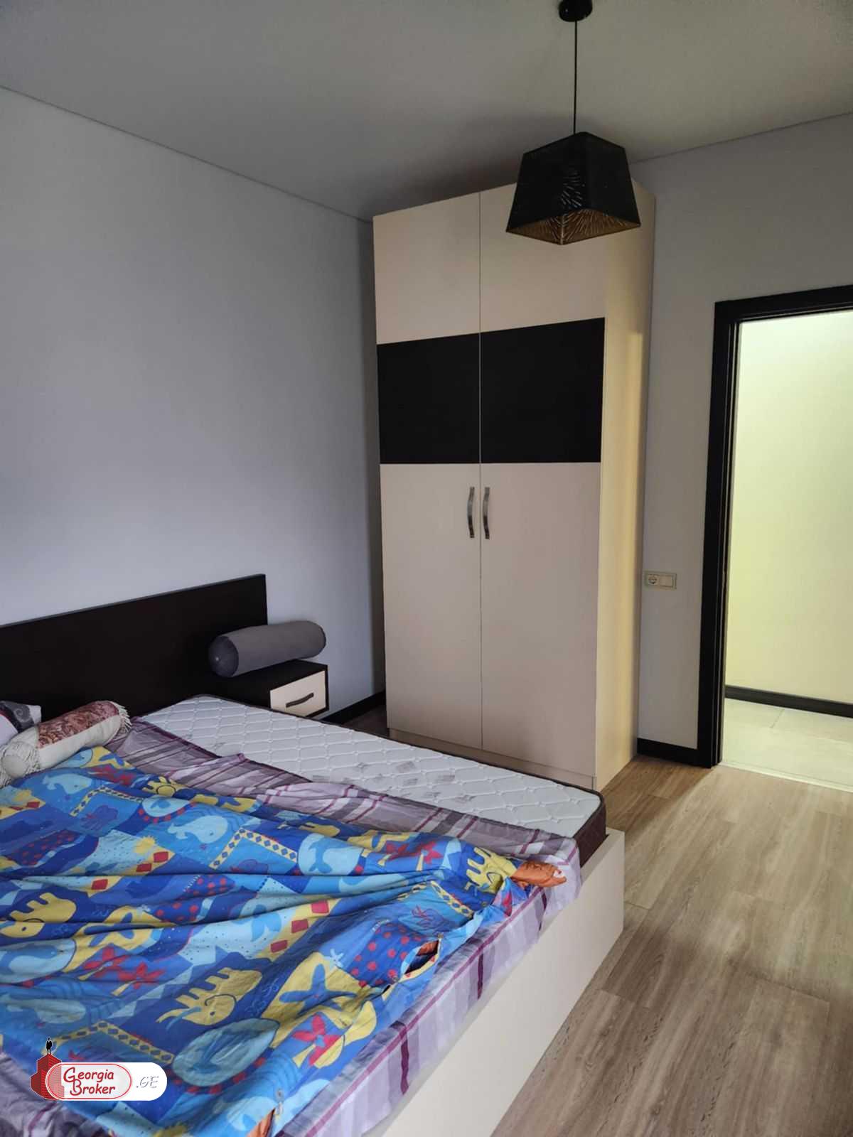 ქირავდება ახალი გარემონტებული 4 ოთახიანი ბინა