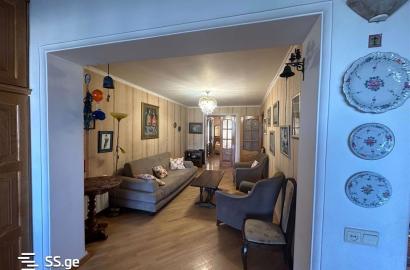 იყიდება ახალი გარემონტებული 3 ოთახიანი ბინა