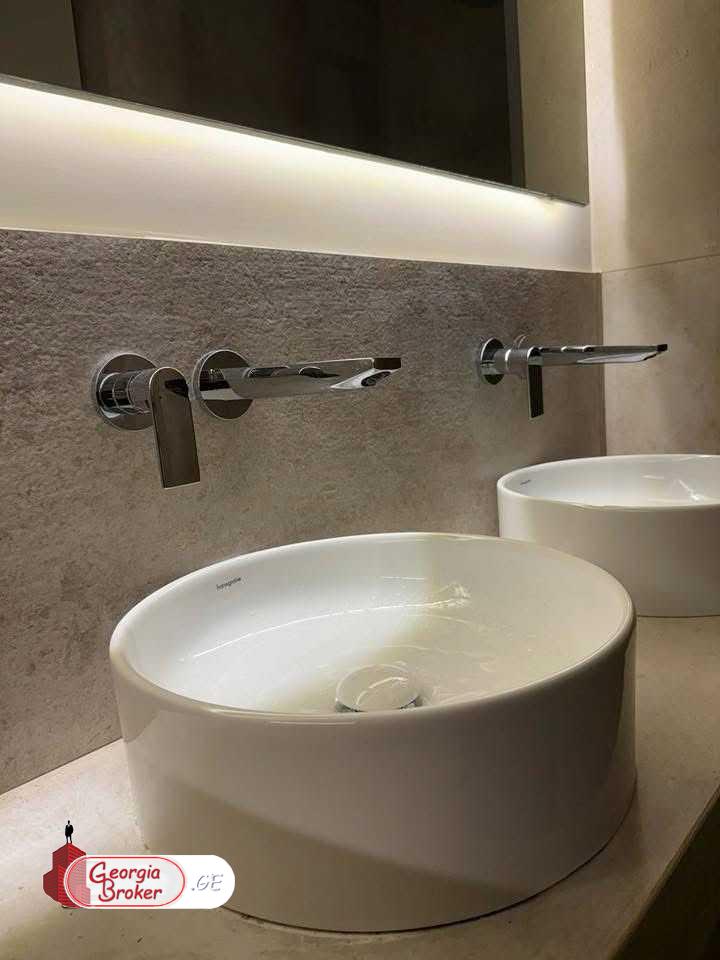 იყიდება ახალი გარემონტებული 3 ოთახიანი ბინა