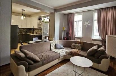 იყიდება ახალი გარემონტებული 2 ოთახიანი ბინა