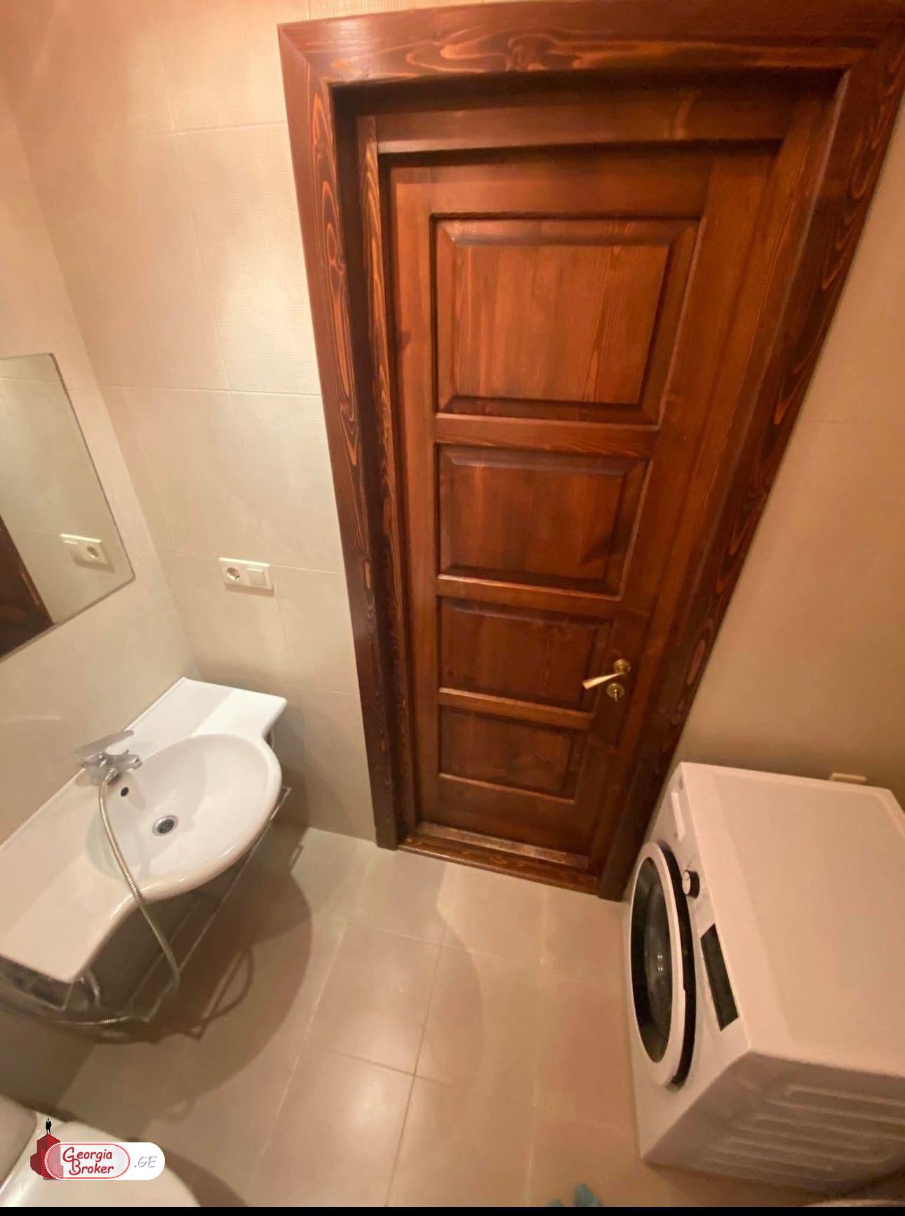 იყიდება ახალი გარემონტებული 2 ოთახიანი ბინა