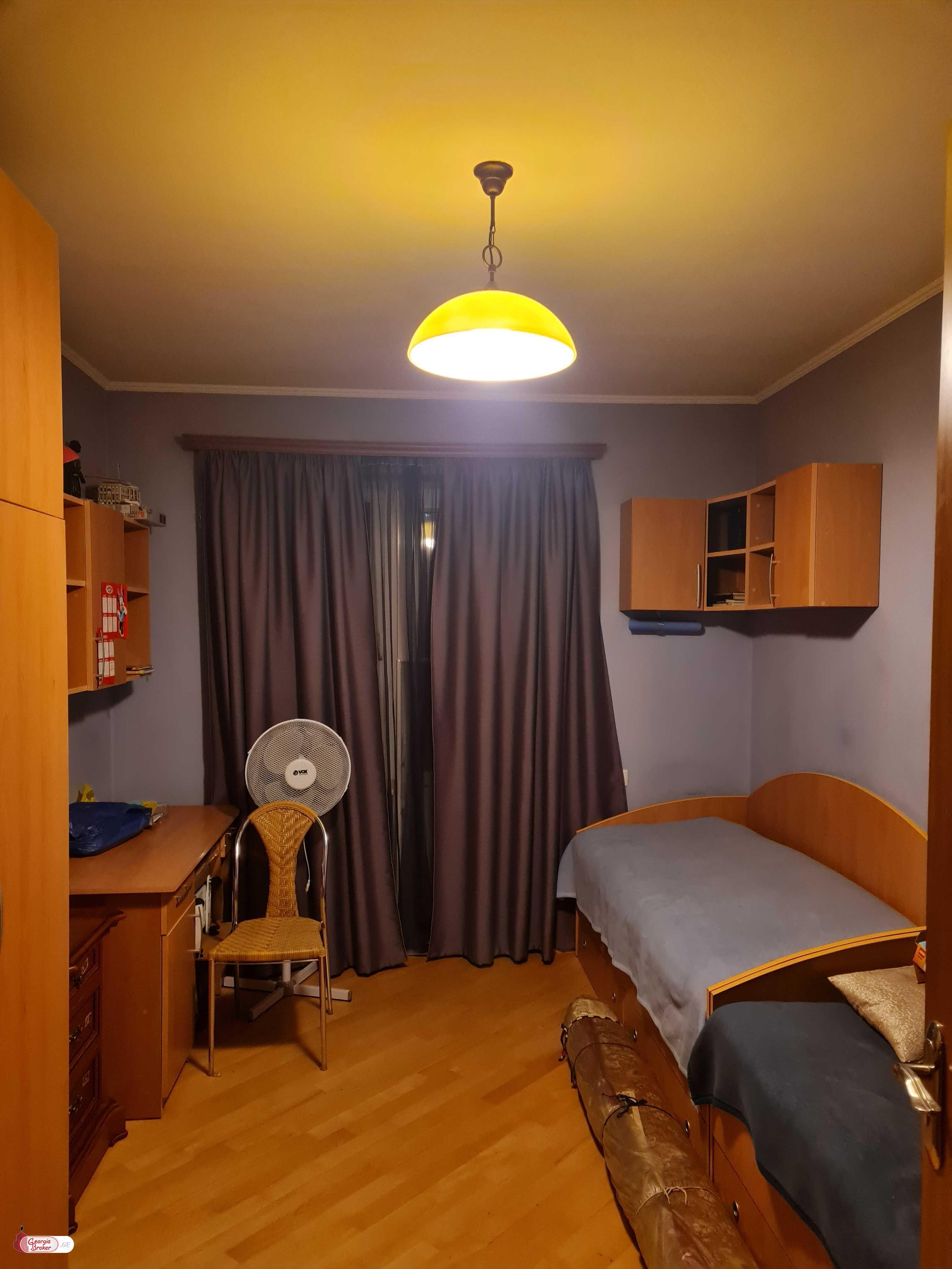 იყიდება ახალი გარემონტებული 3 ოთახიანი ბინა